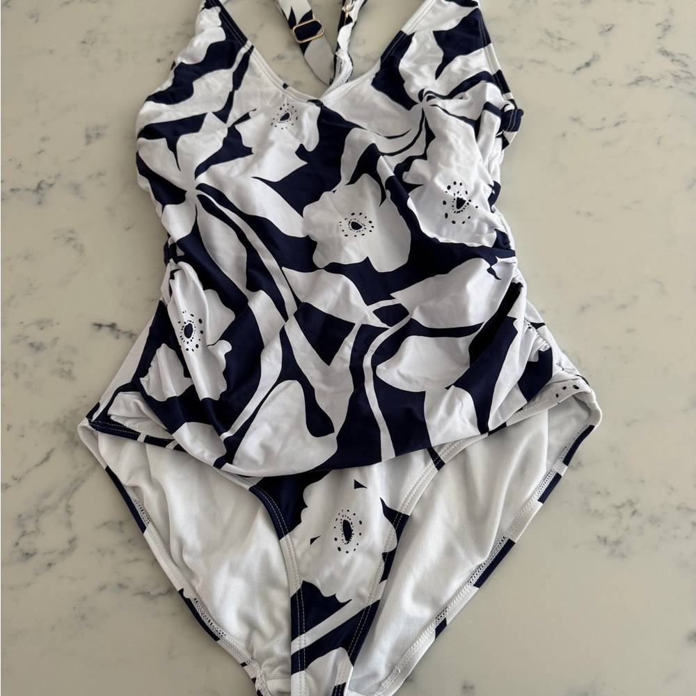 Anne Cole Women's One-Piece Swimsuit - Navy and White Floral
